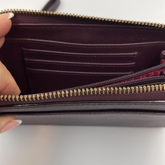 Kate Spade Leather Wristlet Burgundy - Picture 9 of 10